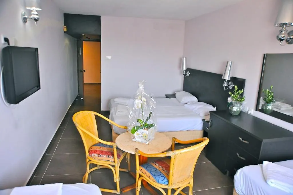 Aquamarine Hotel Эйлат